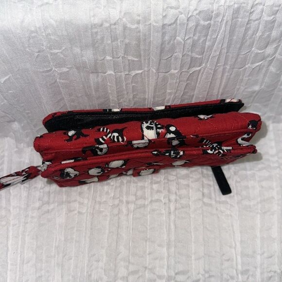 Vera Bradley Red Black White Gray Playful Penguins Wristlet & Small Wallet Set - Picture 10 of 16